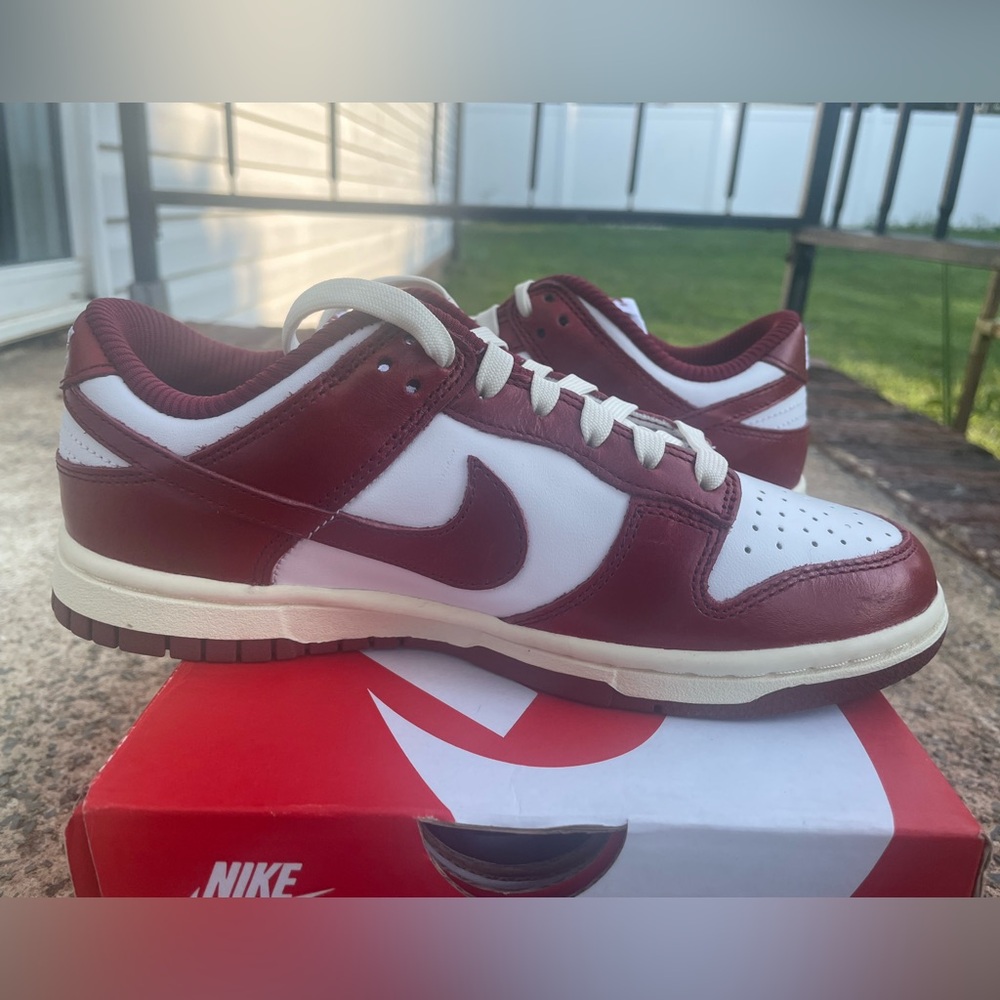 NEW Nike Dunk Low PRM FJ4555-100 Size 6 - Picture 5 of 11